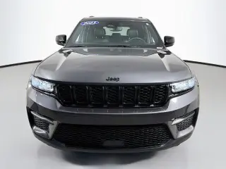 Jeep Grand Cherokee 2023 4x4 Laredo SUV de 4 puertas