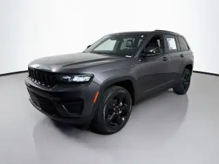 Jeep Grand Cherokee 2023 4x4 Laredo SUV de 4 puertas