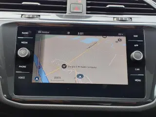 Volkswagen Tiguan 2022 AWD SEL R-Line 4Motion 4p SUV