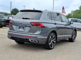 Volkswagen Tiguan 2022 AWD SEL R-Line 4Motion 4p SUV