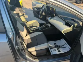 Toyota Corolla Hybrid 2023 AWD LE 4p Sedán