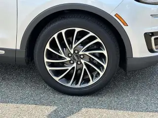 Lincoln Nautilus 2019 AWD Reserve 4p SUV