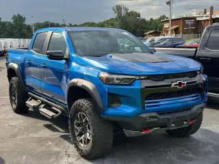 Chevrolet Colorado 2024 4x4 ZR2 4p Cabaína de Tripulante 5 pies de Caja Extensa