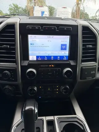 Ford F-150 2020 4x4 Lariat 4dr SuperCrew 5.5 ft. SB