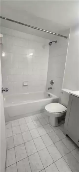 Kendall first Floor For Rent