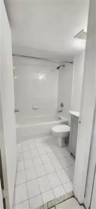 Kendall first Floor For Rent