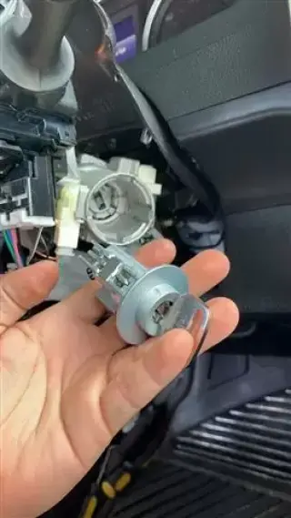 Necesita llave para tu carro ?