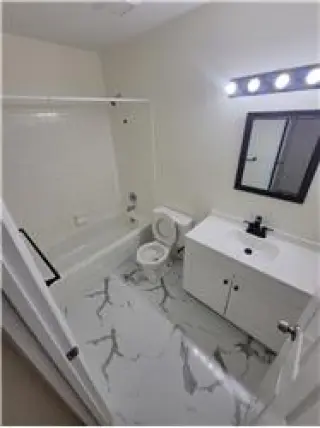 Propiedad de alquiler con 2 dormitorios y 2 baños en Southgate