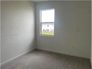 Propiedad de alquiler con 4 habitaciones y 2.5 baños en Miami
