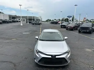 Toyota Corolla Hybrid 2022 LE 4p Sedan