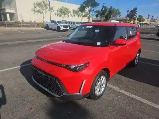 Kia Soul 2024 LX Crossover de 4 puertas