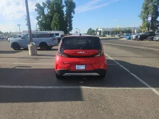 Kia Soul 2024 LX Crossover de 4 puertas