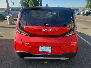 Kia Soul 2024 LX Crossover de 4 puertas