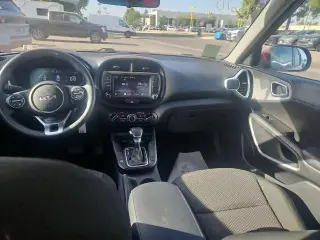 Kia Soul 2024 LX Crossover de 4 puertas