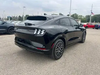 Ford Mustang Mach-E 2024 AWD Premium 4p SUV