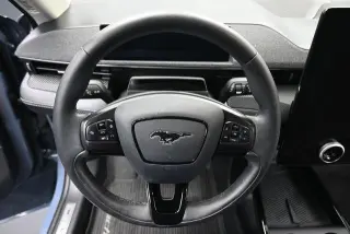 Ford Mustang Mach-E 2023 Premium 4p SUV
