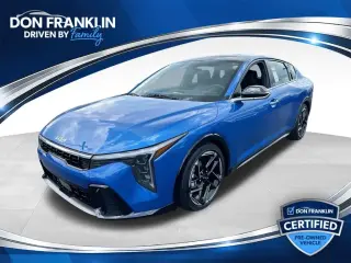 Sedán de 4 puertas Kia K4 GT-Line 2025