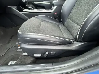 Sedán de 4 puertas Kia K4 GT-Line 2025