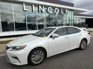 Sedán de 4 puertas Lexus ES 350 2017