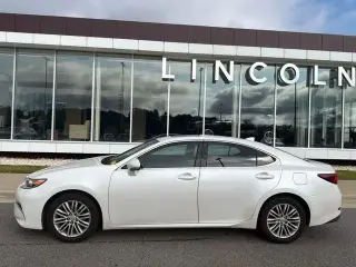 Sedán de 4 puertas Lexus ES 350 2017