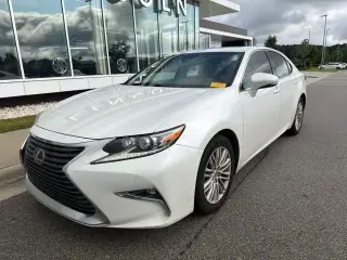 Sedán de 4 puertas Lexus ES 350 2017