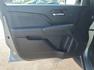 GMC Canyon 2024 4x2 Elevation 4 puertas Cabina Doble batea de 5 pies