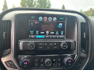 Chevrolet Silverado 1500 2017 4x4 LTZ Cabina Doble de 4 puertas y caja corta de 5.8 pies