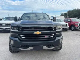 Chevrolet Silverado 1500 2017 4x4 LTZ Cabina Doble de 4 puertas y caja corta de 5.8 pies