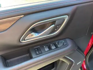 Chevrolet Suburban 2022 4x4 RST SUV de 4 puertas