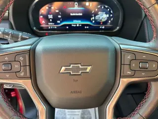 Chevrolet Suburban 2022 4x4 RST SUV de 4 puertas