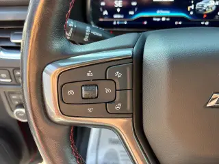 Chevrolet Suburban 2022 4x4 RST SUV de 4 puertas