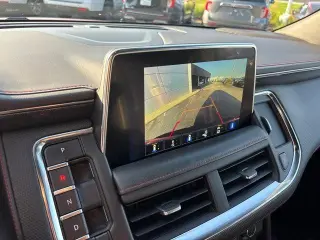 Chevrolet Suburban 2022 4x4 RST SUV de 4 puertas