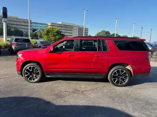 Chevrolet Suburban 2022 4x4 RST SUV de 4 puertas