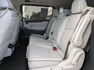 Honda Odyssey 2025 Touring Miniván de 4 puertas