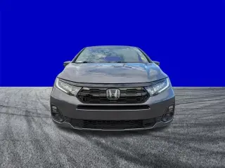 Honda Odyssey 2025 Touring Miniván de 4 puertas