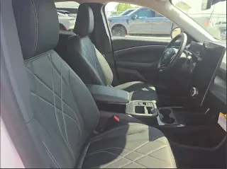 Ford Mustang Mach-E Select SUV de 4 puertas 2025