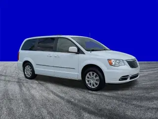 Chrysler Town and Country 2016 Touring Miniván de 4 puertas
