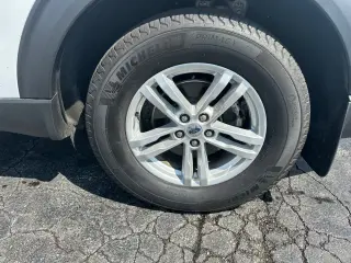 Ford Explorer 2021 4x4 XLT 4p SUV