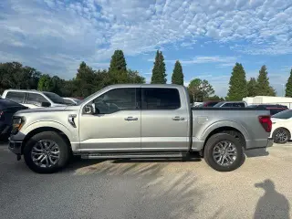 Ford F-150 2024 4x2 XLT 4p SuperCrew 5.5 ft. SB