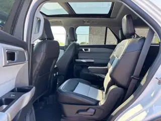 Ford Explorer 2023 AWD XLT 4dr SUV