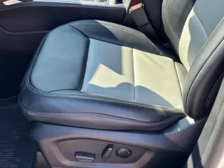 Ford Explorer 2023 AWD XLT 4dr SUV