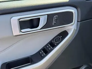 Ford Explorer 2023 AWD XLT 4dr SUV