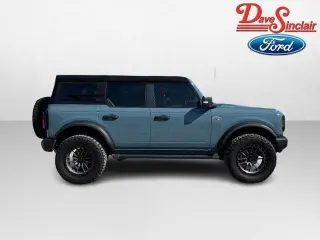 Ford Bronco 2022 4x4 Base Advanced 4dr SUV