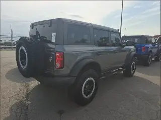 Ford Bronco 2024 4x4 Black Diamond 4p SUV