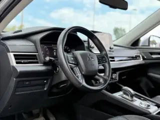 Mitsubishi Outlander 2022 AWD SEL Edición Especial 4p SUV