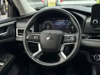Mitsubishi Outlander 2022 AWD SEL Edición Especial 4p SUV