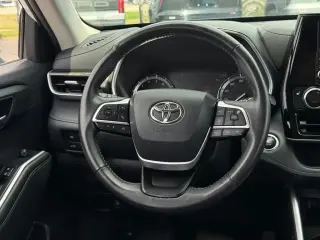 Toyota Highlander 2022 AWD XLE 4p SUV