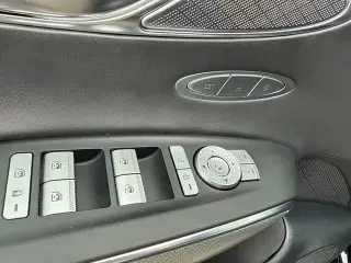 Genesis GV70 2024 AWD 2.5T Standard 4p SUV