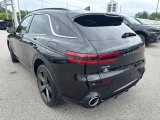 Genesis GV70 2024 AWD 2.5T Standard 4p SUV