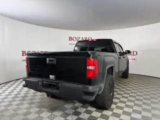 GMC Sierra 1500 2017 4x4 SLE 4p Crew Cab 5.8 ft. SB